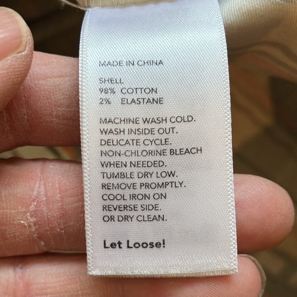 ✨Kate Spade ♠️ sleevless Saturday dress in gorgeous hz Aztec striped pattern. - Picture 15 of 16